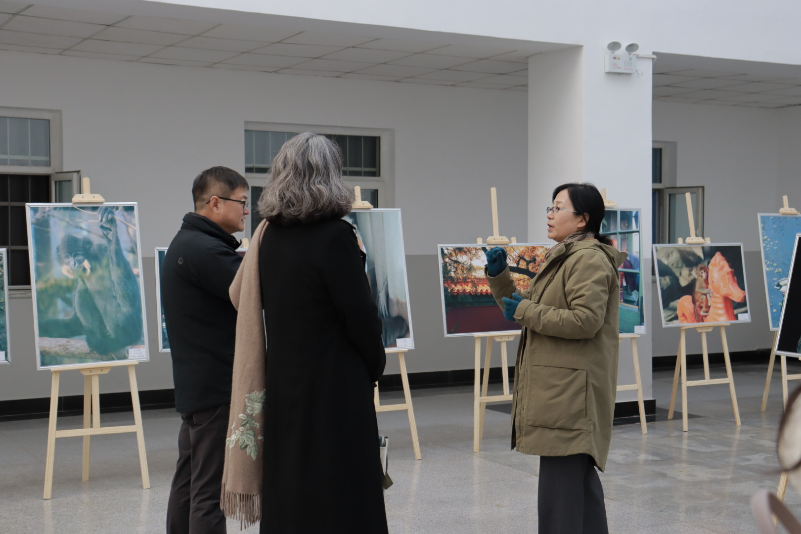 领导参观 (3).jpg 领导参观 (3).jpg